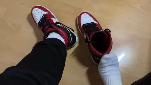 teen 18+ Boys Smelly Nike Air Jordan 1 and Nike Crew Socks