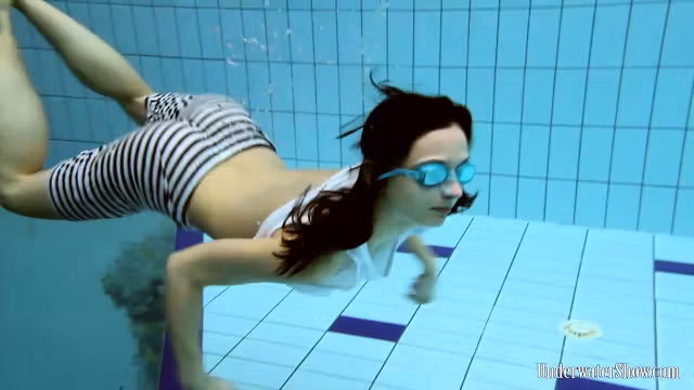 Vera Brass hot teen underwater