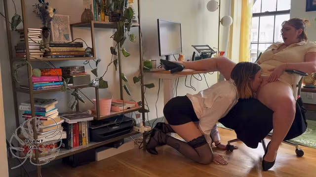 Riley Ivy In Secretary Helps Boss Relax At The Office- Plantga Andl