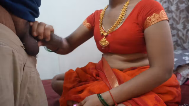 Beautiful Big Ass New Marrid Indian Wearing Saree With Mumbai Ashu