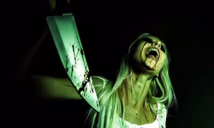 Lynna Nilsson & Harmony Reigns in Halloween Special - VirtualRealPorn