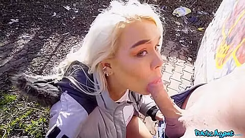 Gina Varney In British Tourist Sucks Czech Dick