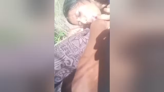 Jungle Me Girlfriend Ke Doogi Style Ke Chhoda