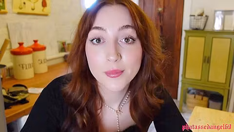 Stepmommy Claims You