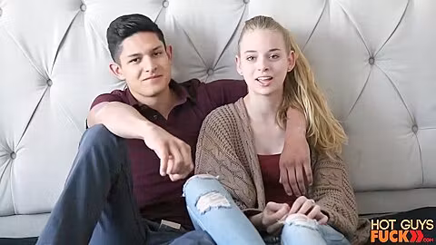 Hot Babe Sarah Amateur Teen 18+ Porn