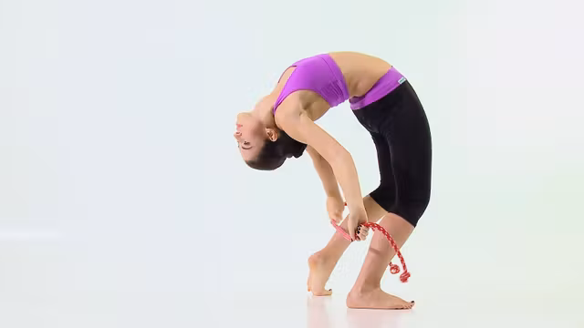 Tonya the hot gymnast makes incredible poses