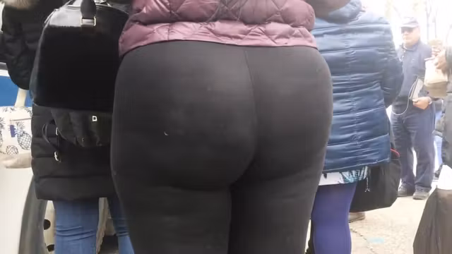 Tall Latina Milf Ass in Spandex