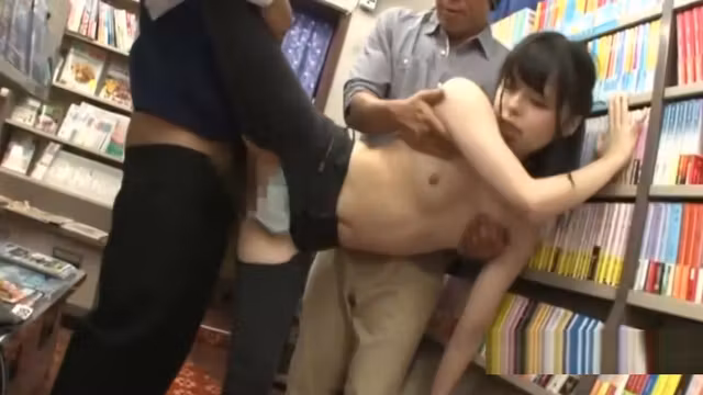 Jav Idol Yamakawa Yuna Ambushed In Book Store Jeans Cut