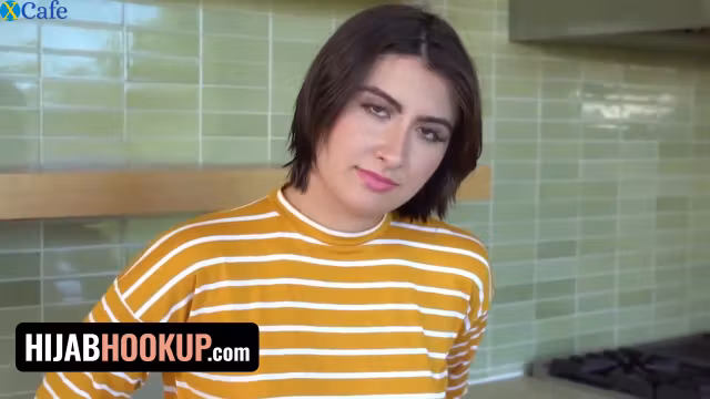 Arab Teen 18+ Stripped Naked But Left The Hijab To Get Laid By Her Boyfriend