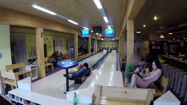 HUNT4K. Sex in a bowling place - I've got strike!
