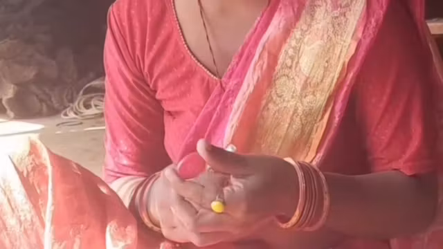 Oh Yes Beautiful And Cute First Desi Village Style Mein Entry Full Romantic Seen