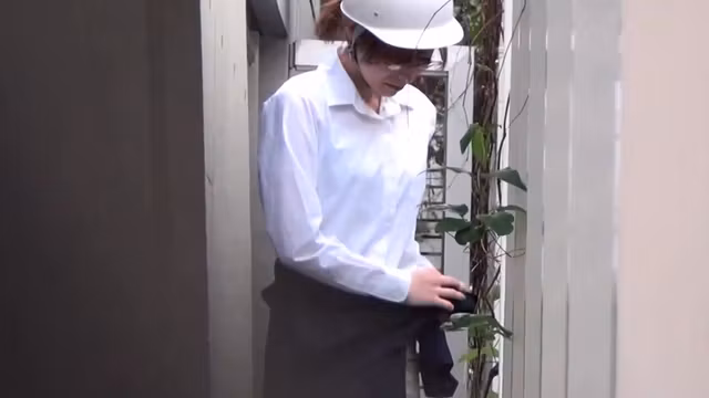 Asian lady pisses herself