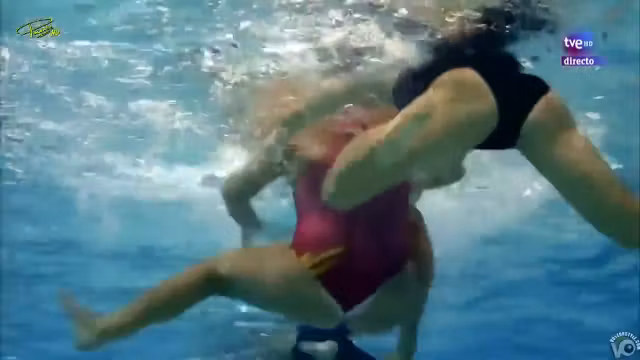 Shaved pussy of the water polo player